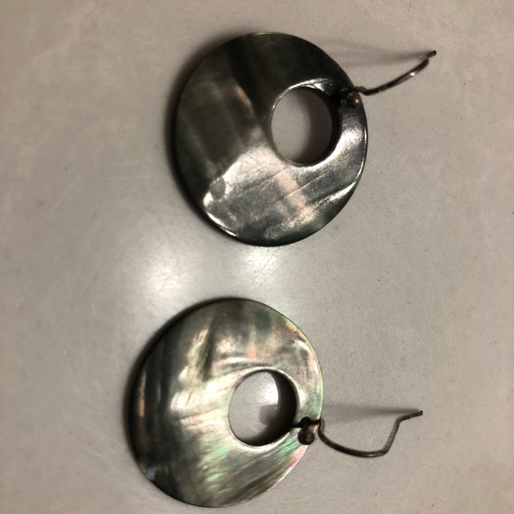 Ratings - Picture 10 of 16